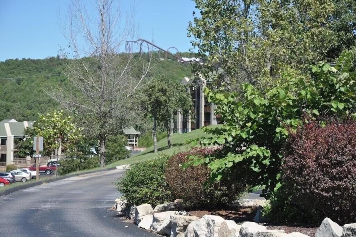 Beautiful Branson Getaway-Next To Silver Dollar City &Tablerock-Family Amenities 외부 사진
