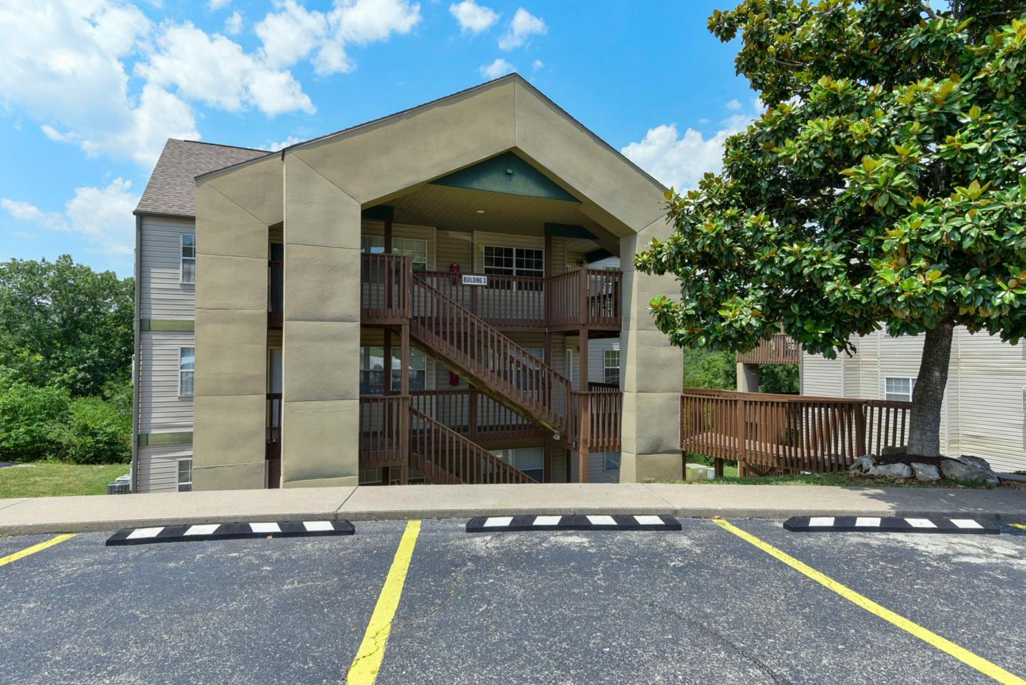 Beautiful Branson Getaway-Next To Silver Dollar City &Tablerock-Family Amenities 외부 사진