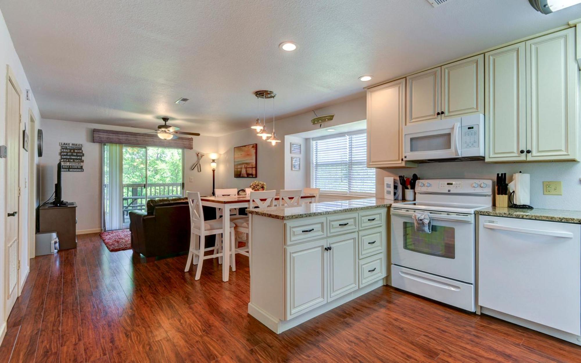 Beautiful Branson Getaway-Next To Silver Dollar City &Tablerock-Family Amenities 외부 사진
